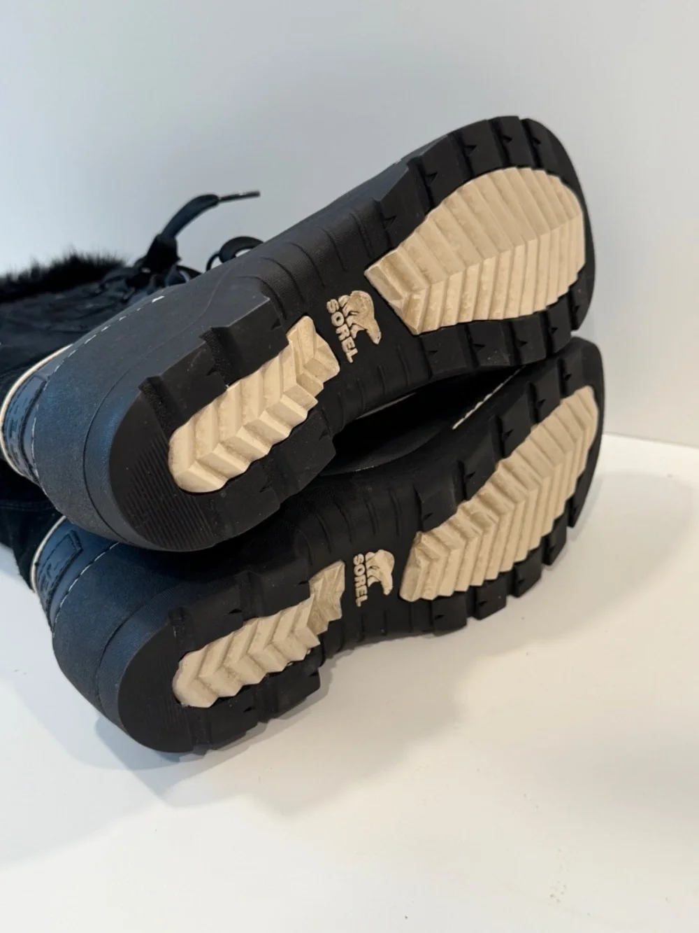 SOREL Black Suede & Faux Fur Waterproof Winter Snow Boots